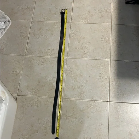 Black Leather Men's Belt - Picture 4 of 5